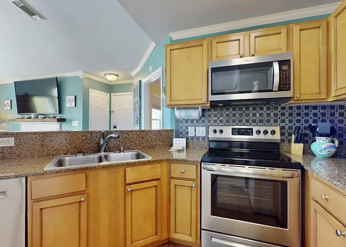 Wonderful Family Retreat Near The Coast With Free Wifi & Shared Pool Hot Tub Gulf Shores