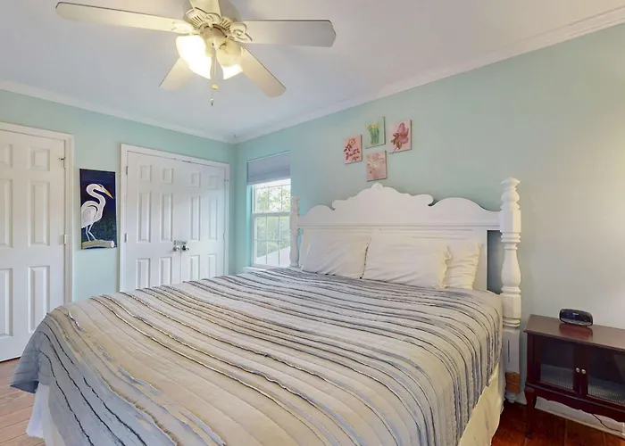 Wonderful Family Retreat Near The Coast With Free Wifi & Shared Pool Hot Tub Gulf Shores