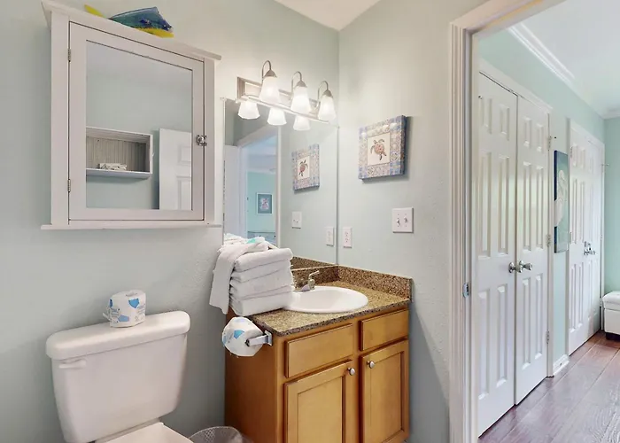 Wonderful Family Retreat Near The Coast With Free Wifi & Shared Pool Hot Tub * Gulf Shores