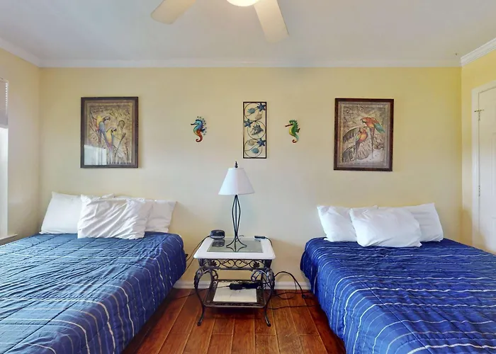 Holiday home Wonderful Family Retreat Near The Coast With Free Wifi & Shared Pool Hot Tub Gulf Shores