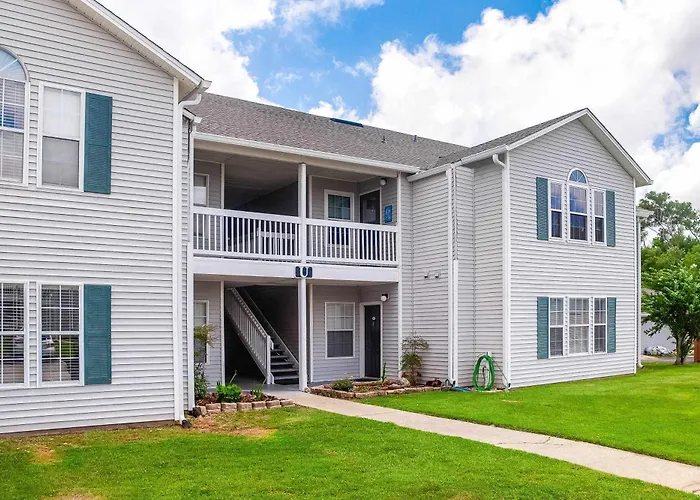 Wonderful Family Retreat Near The Coast With Free Wifi & Shared Pool Hot Tub Gulf Shores